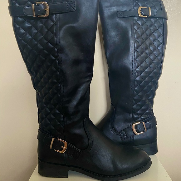 White Mountain woman’s riding boot - Picture 1 of 5